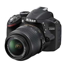 Nikon D3200 + 18-55/3.5-5.6 VR
