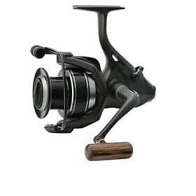 Okuma Pulzar Carpfishing Reel Svart 4000