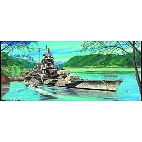 Trumpeter 1/700 Germany Tripitz Battleship (1944)