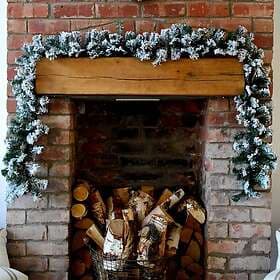 Premier TG139607 Christmas Garland with Glitter Detail 2.7m