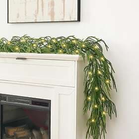 Garden Mile MP199 Christmas Light Up Garland 9ft
