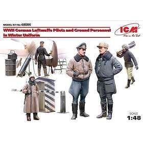 ICM 1/48 WWII German Luftwaffe Pilots and Ground Personnel in Winter Uniform