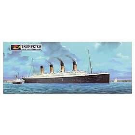 Trumpeter 1/200 Titanic m/LED-lys