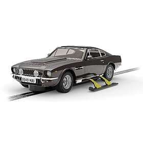 Aston Martin James Bond Martin V8 - The Living Daylights 5055286685927